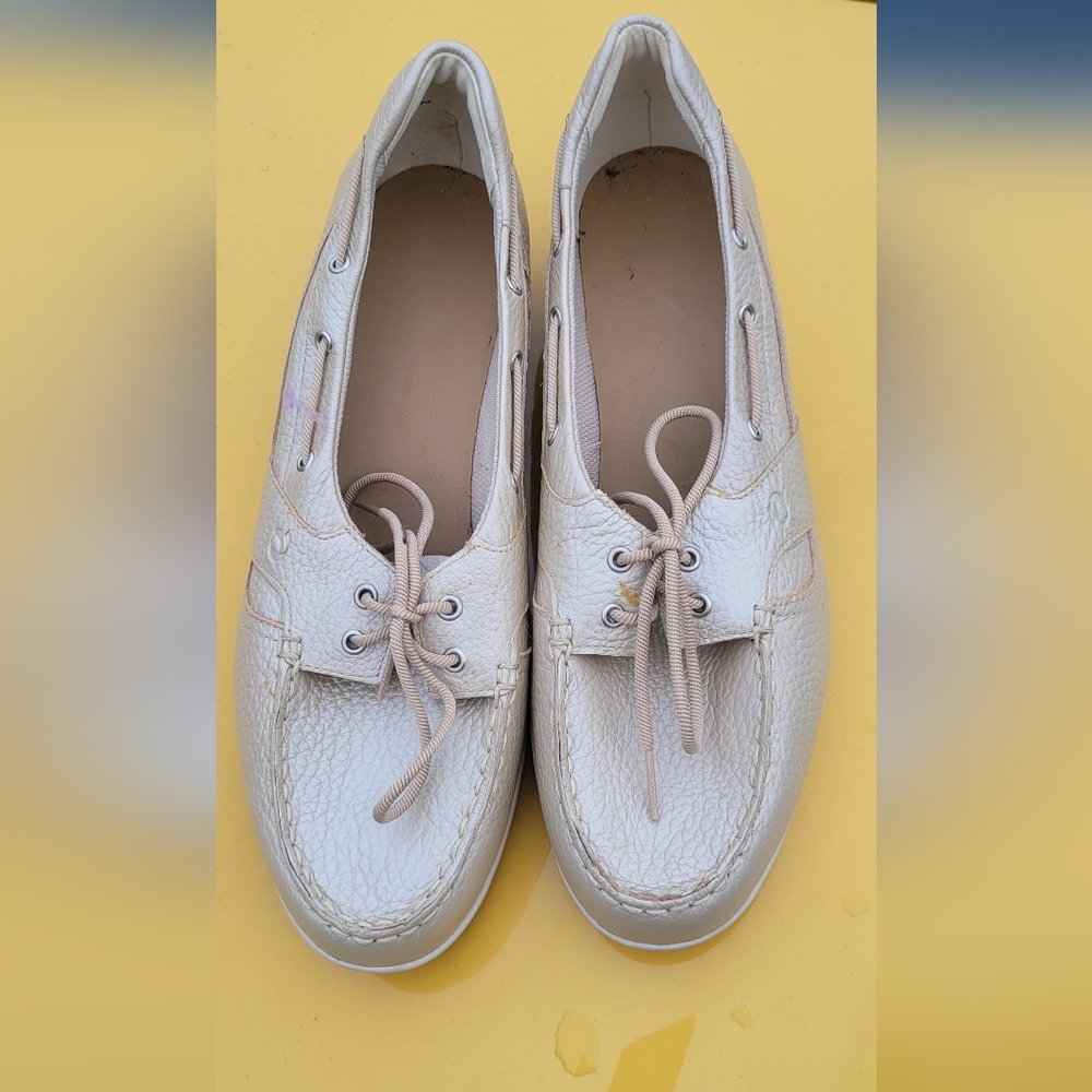 Aravon Shoes | Aravon Women's Jillian Lace-Up Creamshimmery Gold Boat